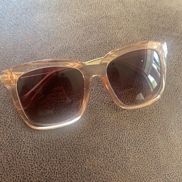 Brand new diff sunglasses - Picture 4 of 6